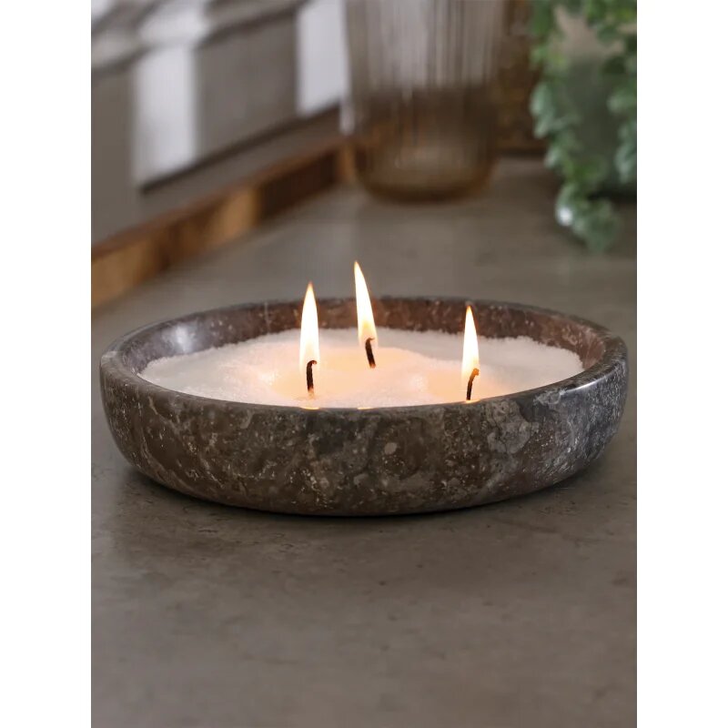 MADE BY ZEN Signature Scented Sand dišeča sveča 500 g