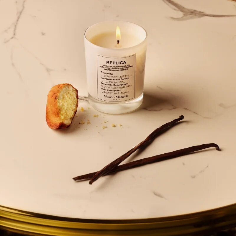 Maison Margiela REPLICA Afternoon Delight dišeča sveča 165 g