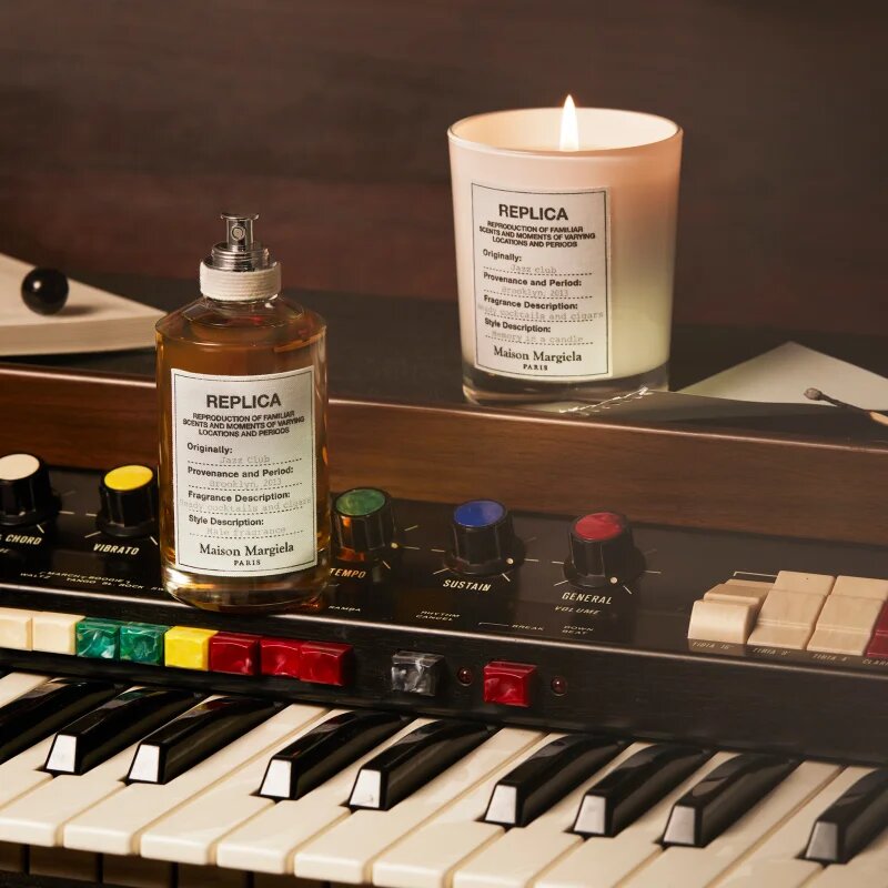 Maison Margiela REPLICA Jazz Club dišeča sveča 165 g