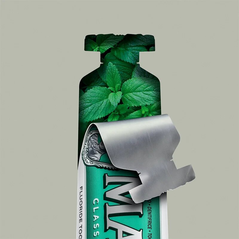 Marvis The Mints Classic Strong zobna pasta okus Mint 85 ml