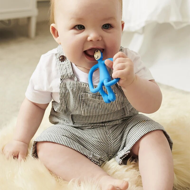 Matchstick Monkey Monkey Teether grizalo s krtačko 2v1 Blue 1 kos