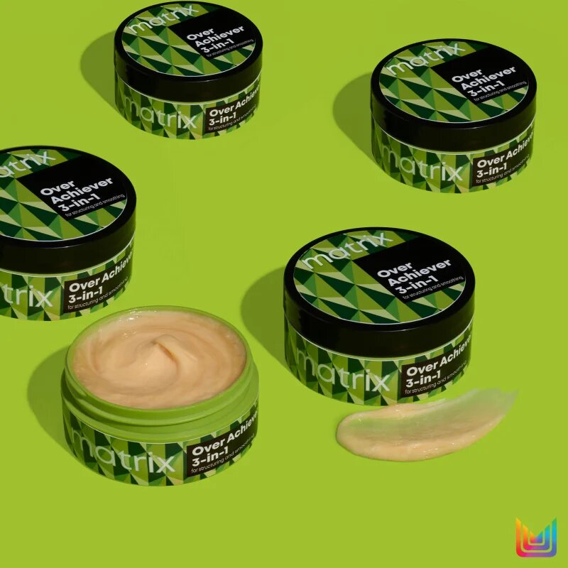 Matrix Over Achiever 3-in-1 vosek za lase z močnim utrjevanjem 3v1 50 ml