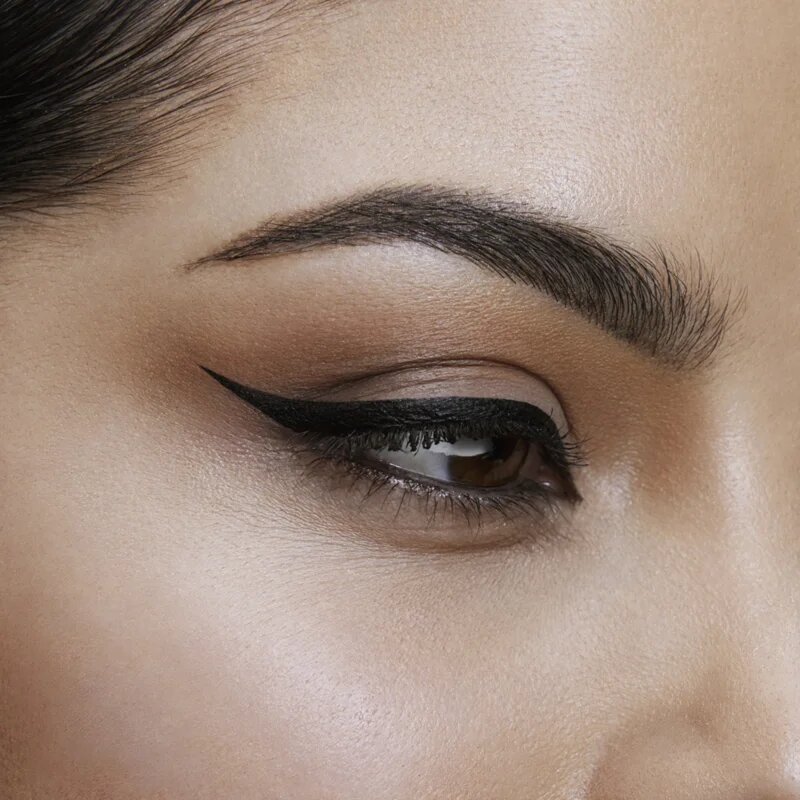 MAYBELLINE NEW YORK Hyper Precise tekoče črtalo v peresu odtenek Black Matte 1 ml