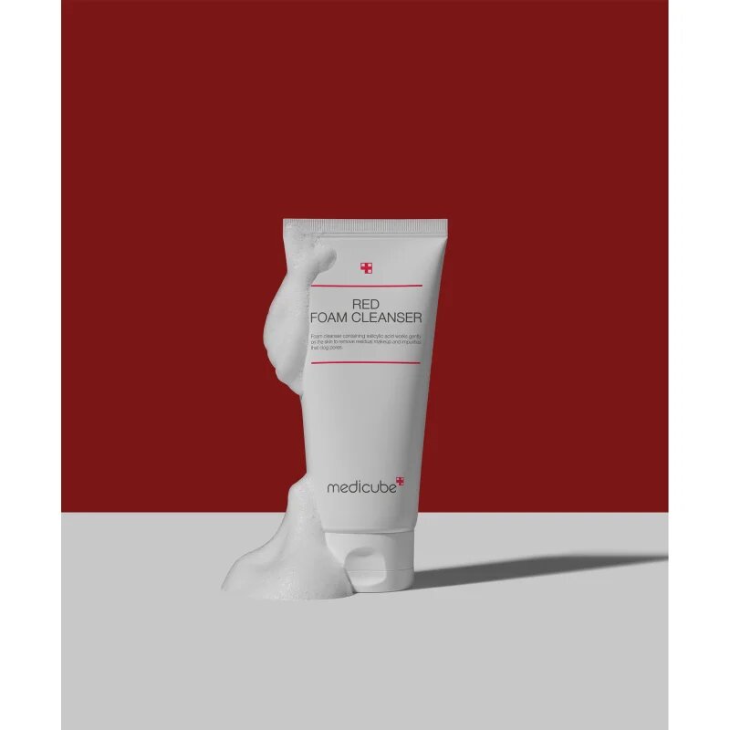 Medicube Red Foam Cleanser globinsko čistilna pena s pomirjajočim učinkom 120 ml