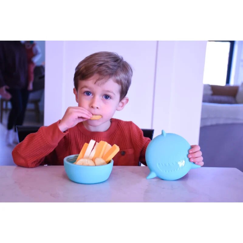 Melii Silicone Bowl with Lid škatla za malico Shark 350 ml