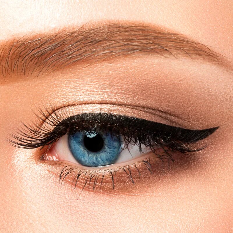 Mesauda Eyes On Fleek tekoče črtalo za oči z mat finišem 0.55 ml