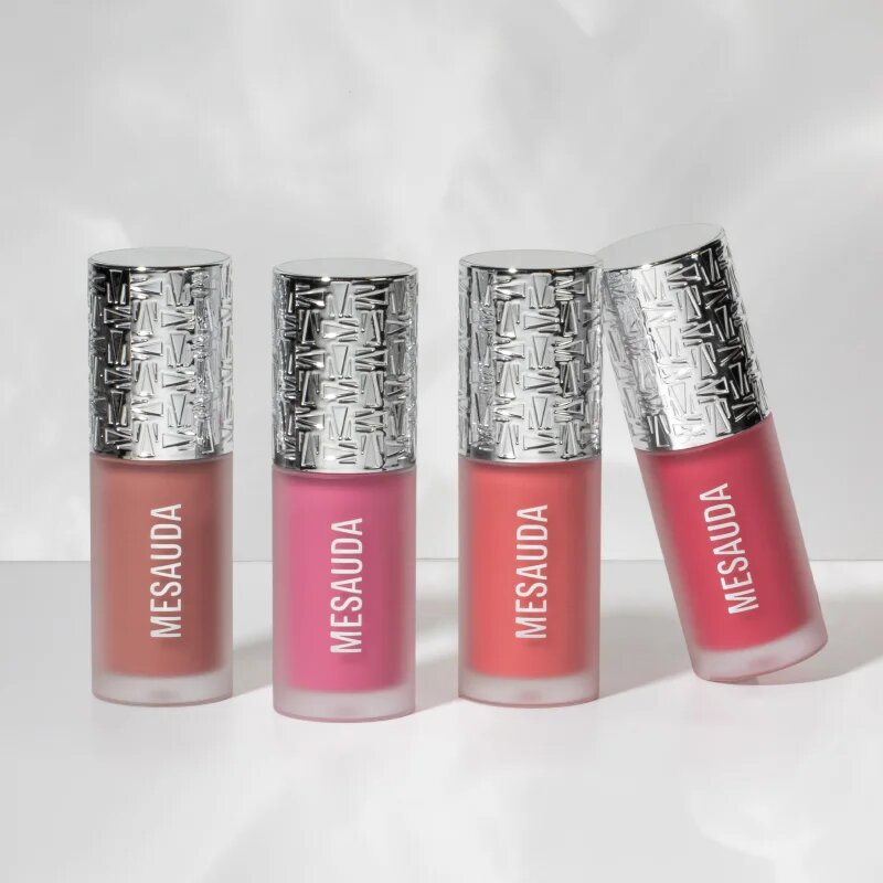 Mesauda Flush of Blush tekoče rdečilo z mat učinkom odtenek 104 Strawberry Kiss 8 ml