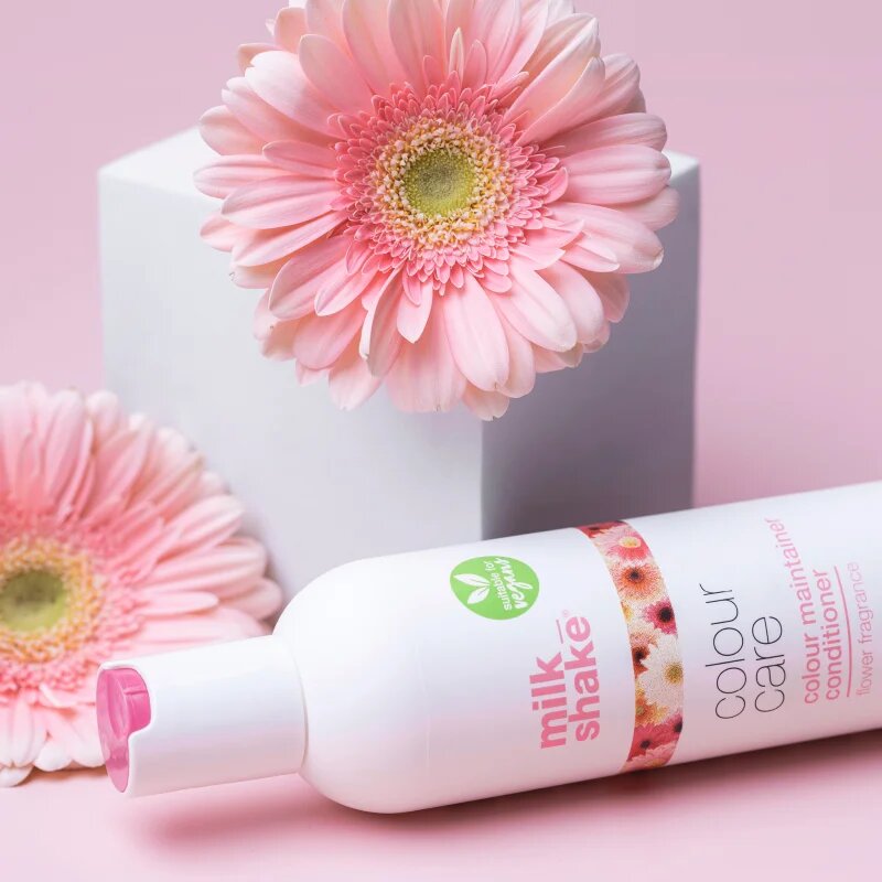 milk_shake® Colour Care Flower Fragrance vlažilni balzam za zaščito barve 300 ml