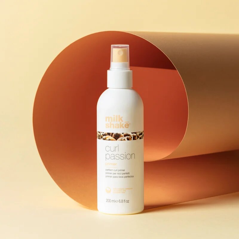 milk_shake® Curl Passion nega brez spiranja za kodraste lase 200 ml
