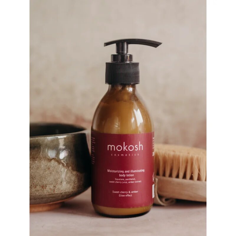 Mokosh Sweet Cherry & Amber posvetlitveno mleko za telo z vlažilnim učinkom 200 ml