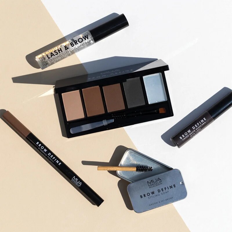 MUA Makeup Academy Brow Define paleta pudrastih senčil za obrvi z aplikatorjem 1 kos