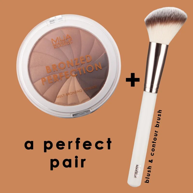 MUA Makeup Academy Brushes Blush & Contour čopič za konture in rdečilo 1 kos
