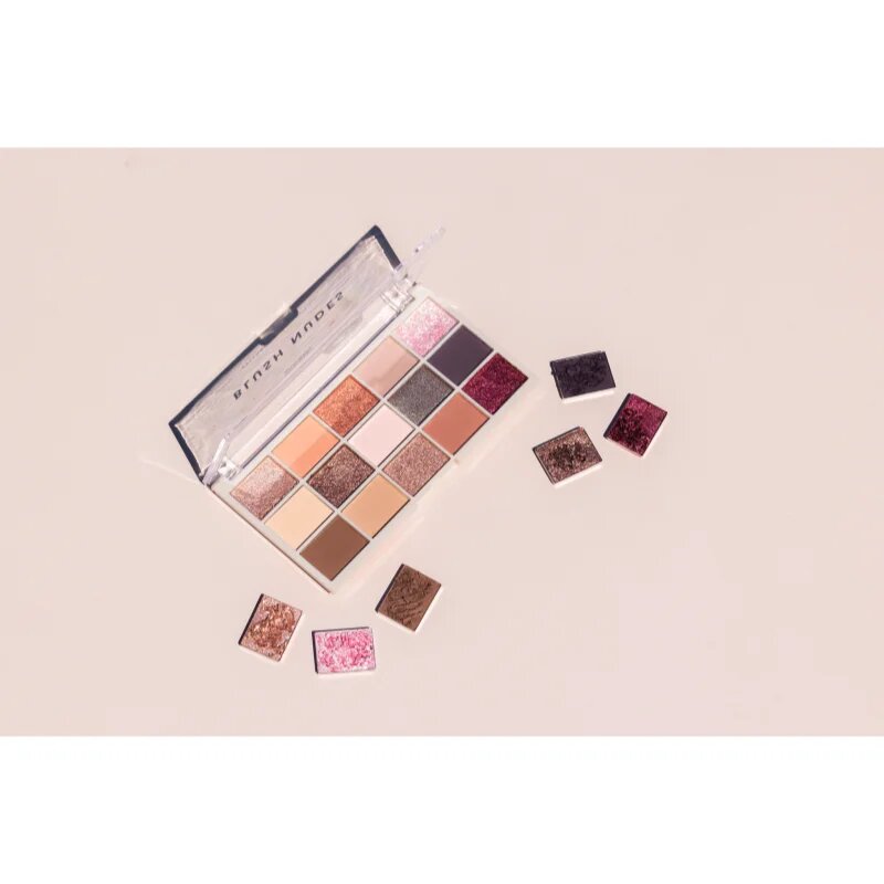 MUA Makeup Academy Eyeshadow Collection 15 Shade Palette paleta senčil za oči odtenek Blush Nudes 12 g