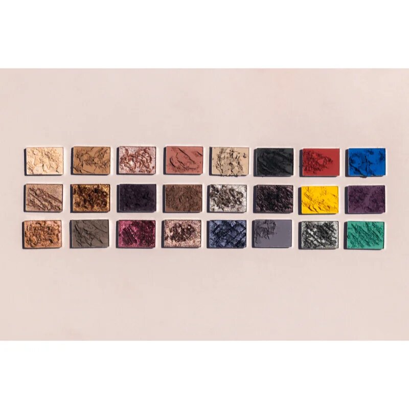 MUA Makeup Academy Eyeshadow Collection 15 Shade Palette paleta senčil za oči odtenek Blush Nudes 12 g
