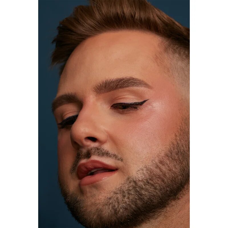 MUA Makeup Academy Nocturnal barvno tekoče črtalo za oči odtenek Re-Vamp 3 ml