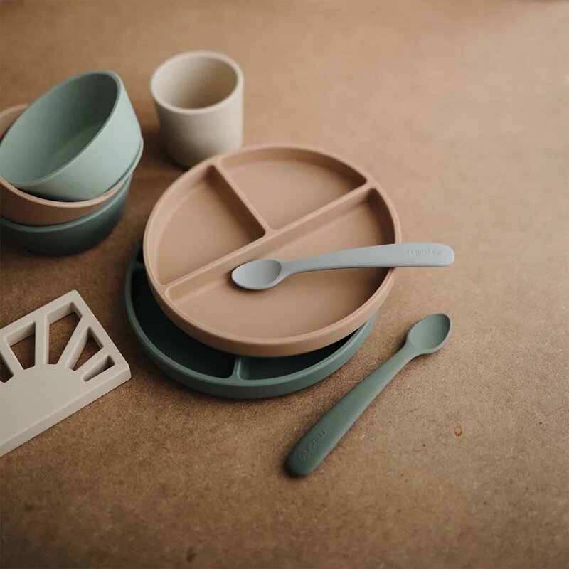 Mushie Silicone Feeding Spoons žlička Powder Blue 2 kos