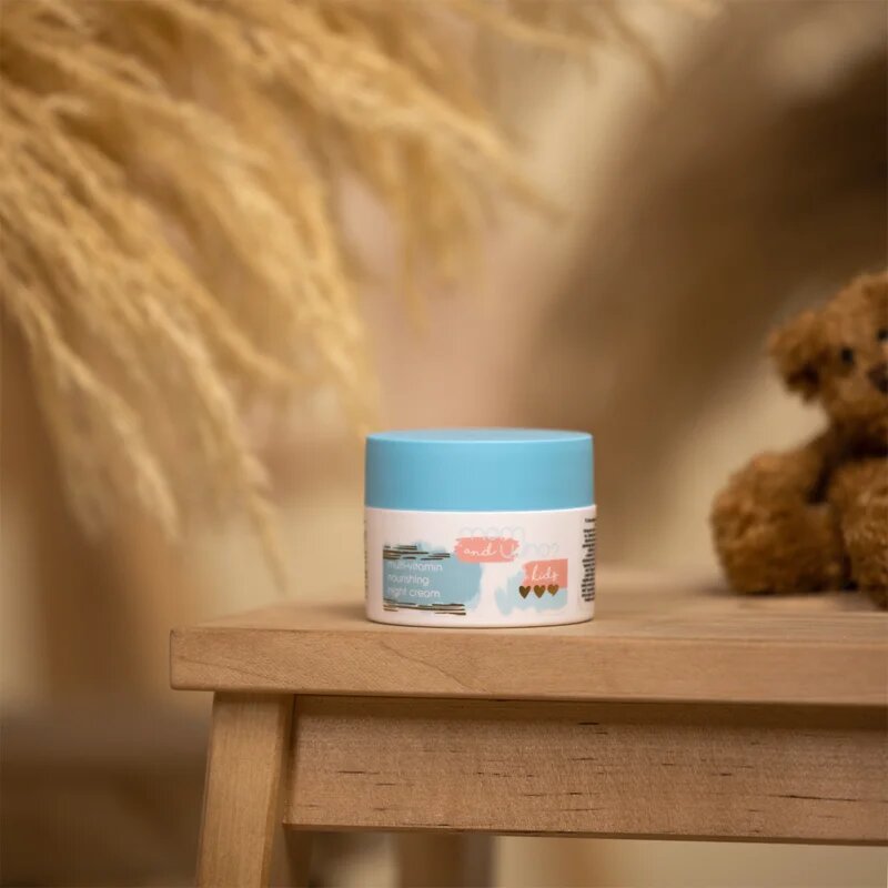 Nacomi Mom & Who Kids hranilna nočna krema za otroke 50 ml