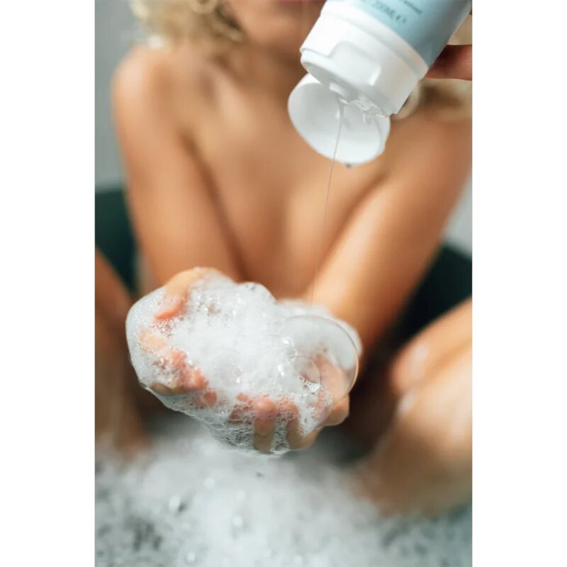 Naif Baby & Kids Wash Gel čistilni gel za umivanje za otroke in dojenčke za telo in obraz 200 ml