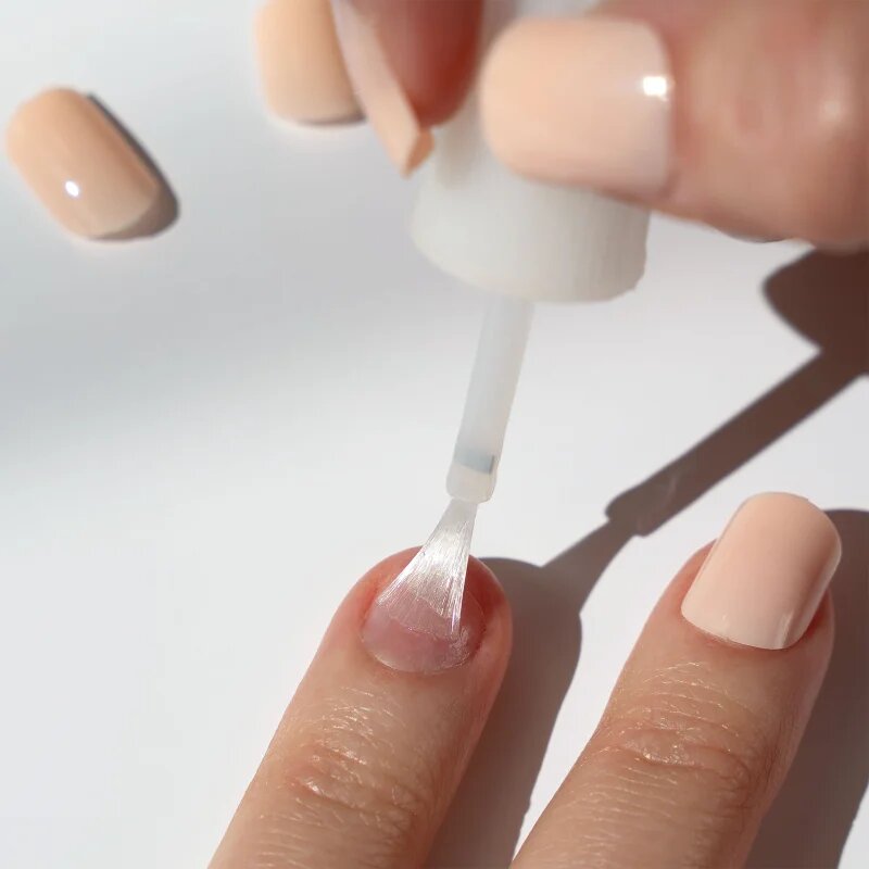Nail HQ Brush on Nail Glue lepilo za nohte 10 ml