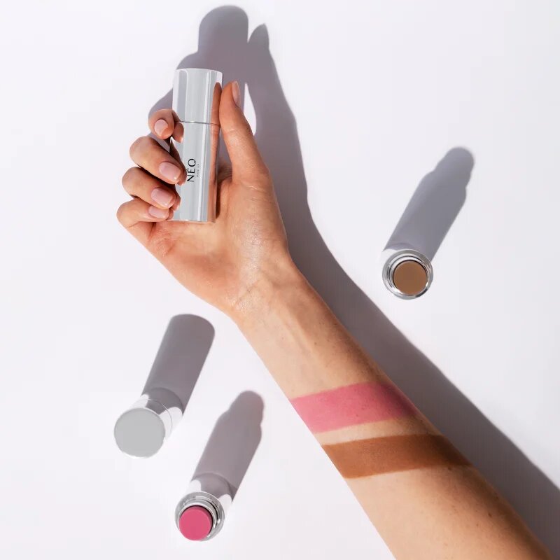 NEO MAKE UP Intense Serum Bronzer Stick kremasti bronzer v paličici 7 g