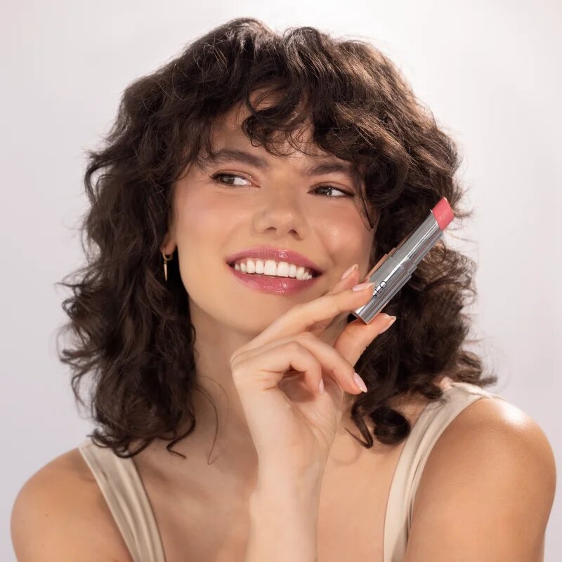 NEO MAKE UP Intense Serum Triple Action Lip Balm Stick tonirani balzam za ustnice SPF 30 odtenek 03 Very Glam Cherry 5.5 g