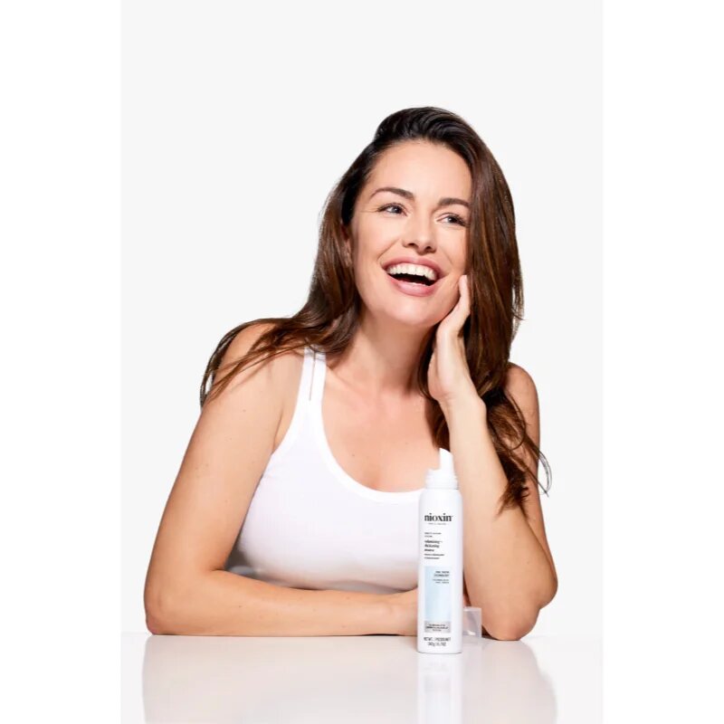 Nioxin Density Defend Styling Volumizing penasti utrjevalec za lase za volumen las 200 ml