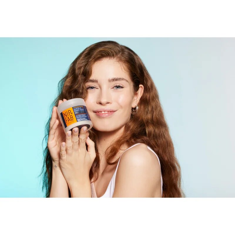 NIP+FAB Glycolic Fix Extreme čistilne blazinice za noč 60 kos