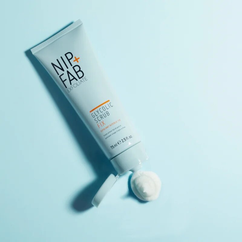 NIP+FAB Glycolic Fix Scrub piling za obraz 75 ml