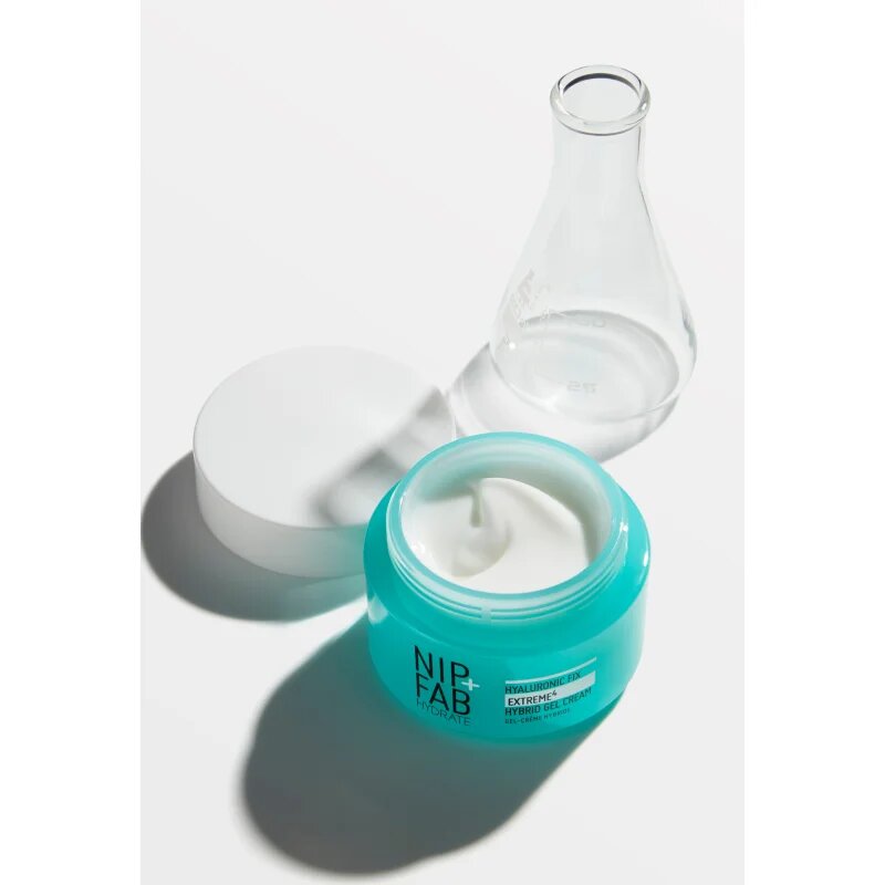 NIP+FAB Hyaluronic Fix Extreme4 2% gelasta krema za obraz 50 ml