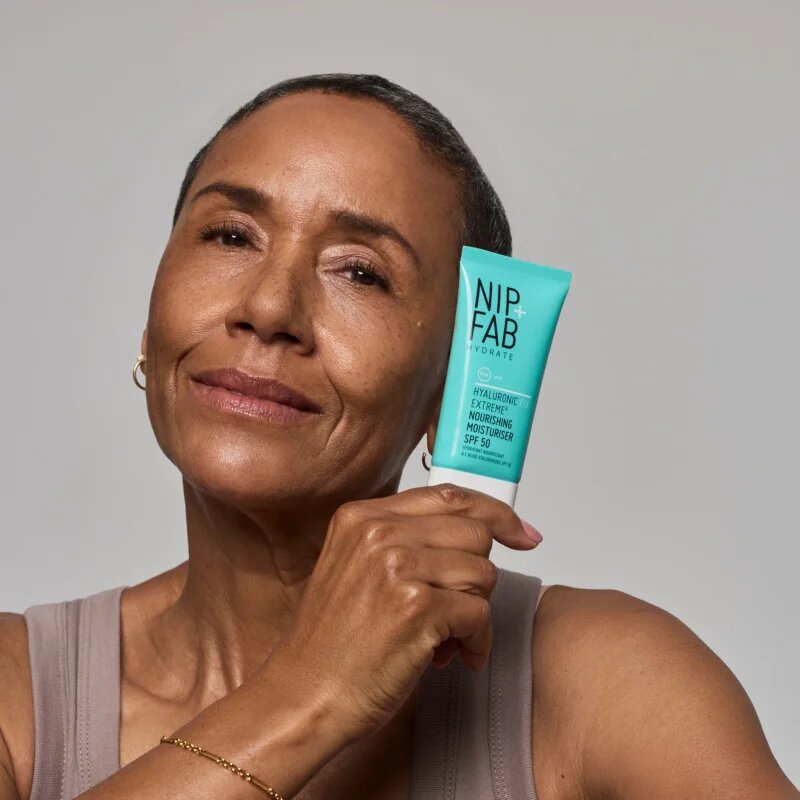 NIP+FAB Hyaluronic Fix Extreme4 vlažilna krema za obraz SPF 50 50 ml