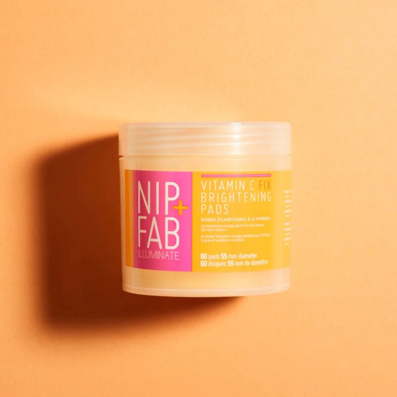 NIP+FAB Vitamin C Fix čistilne blazinice za osvetlitev kože 60 kos