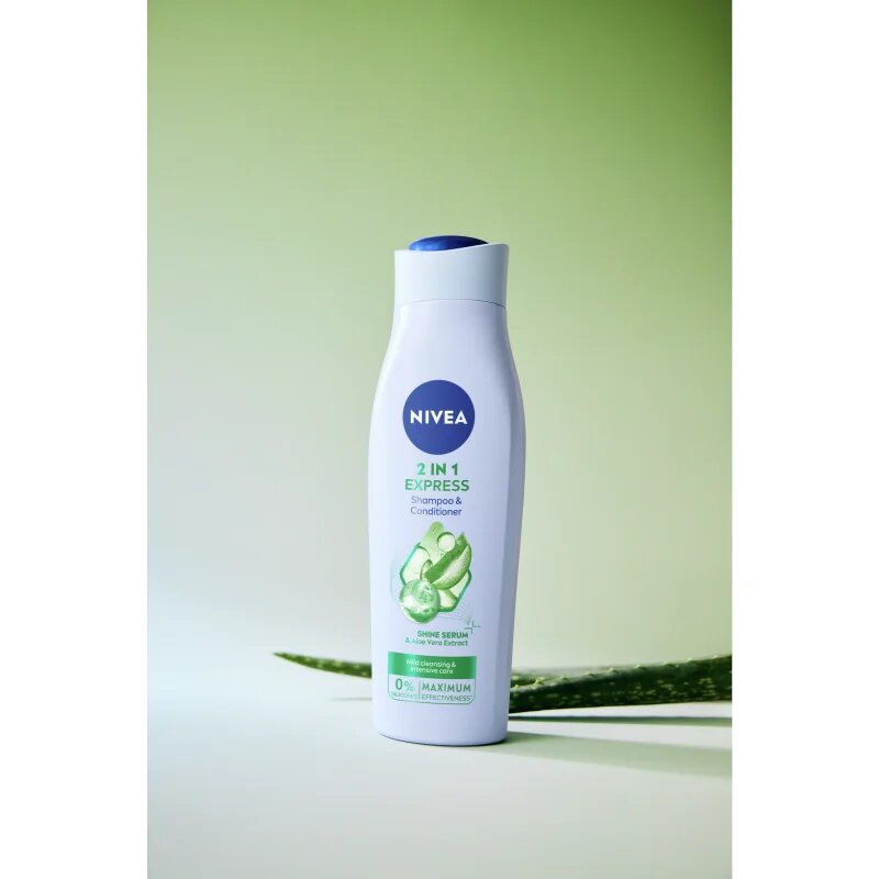Nivea 2in1 Care Express Protect & Moisture šampon in balzam 2 v1 250 ml