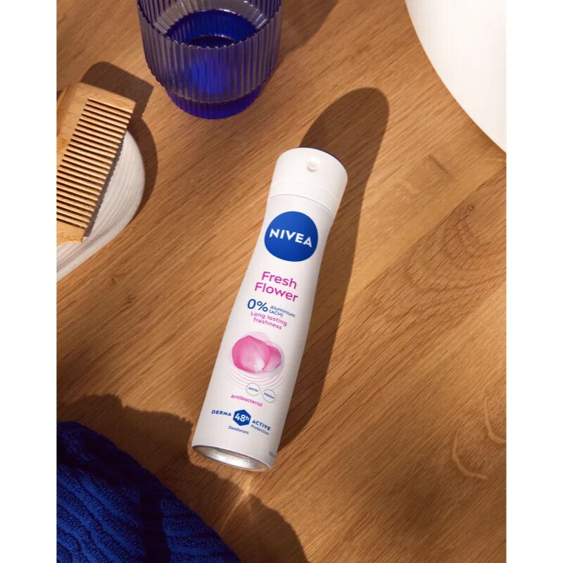 Nivea Fresh Flower deodorant v pršilu za ženske 150 ml