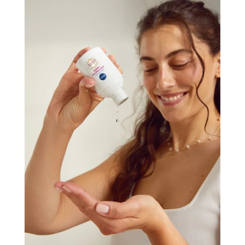 Nivea Luminous 630 oljni serum proti strijam 100 ml