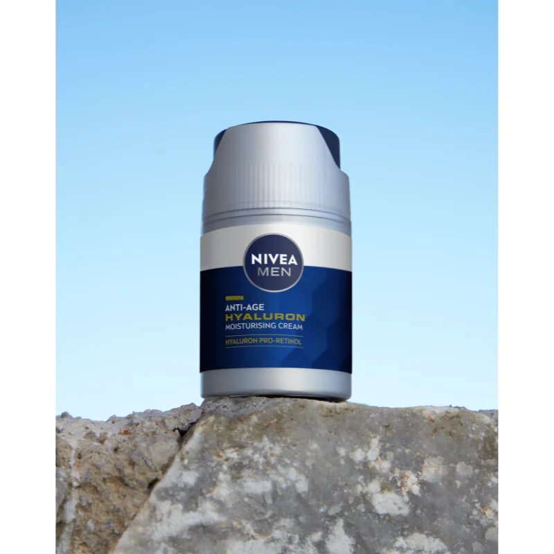 Nivea MEN Hyaluron Pro-Retinol krema proti gubam ugodno pakiranje za moške