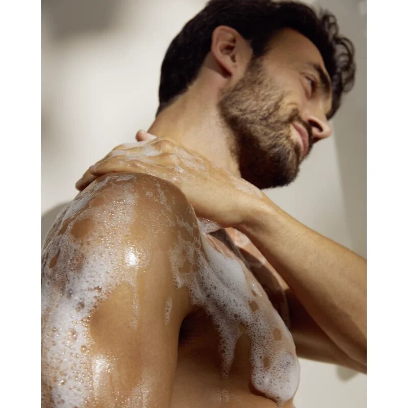 Nivea MEN Hydrocare gel za prhanje za obraz telo in lase ugodno pakiranje 2 x 500 ml
