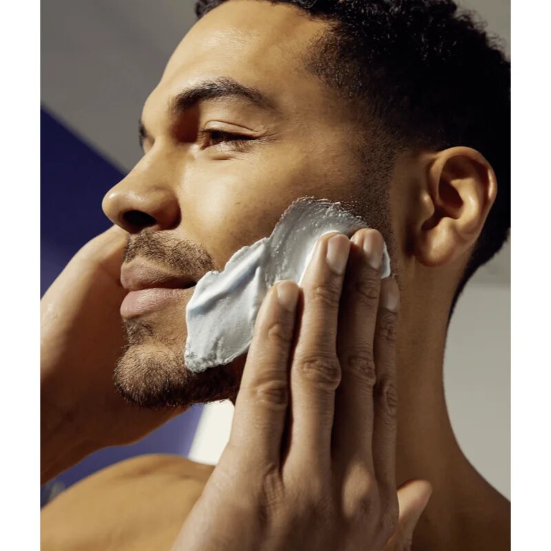 Nivea MEN Sensitive gel za britje s pomirjevalnim učinkom 200 ml