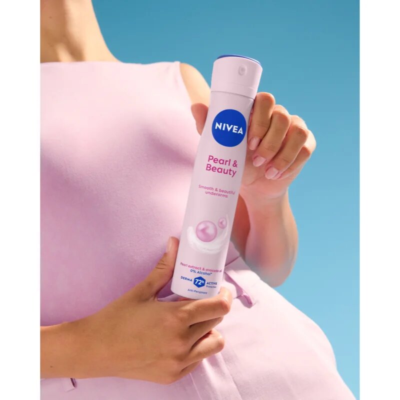 Nivea Pearl & Beauty antiperspirant v pršilu 72 ur 200 ml
