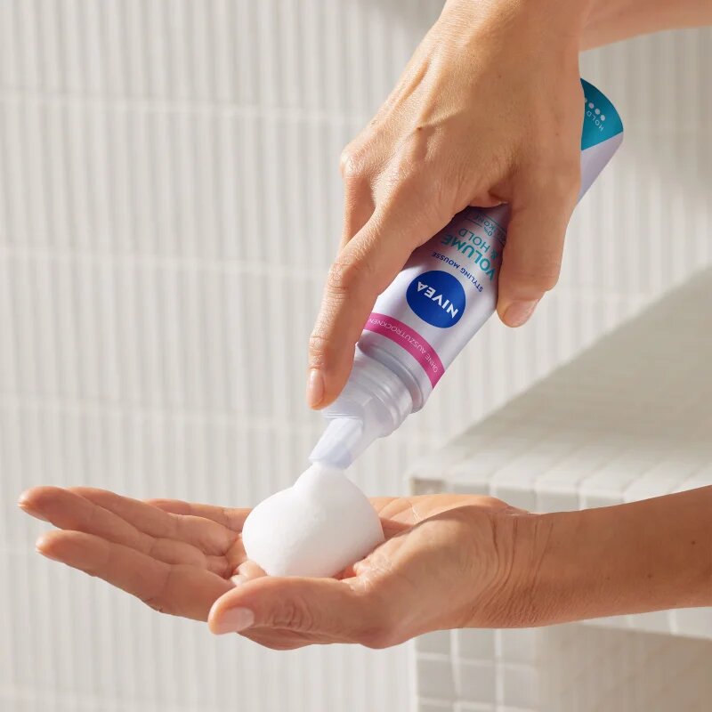 Nivea Volume Sensation penasti utrjevalec za lase 150 ml