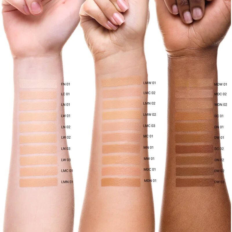Notino Glow Foundation With SPF 50 & Plant Extracts posvetlitvena podlaga SPF 50 01 Light Warm 30 ml