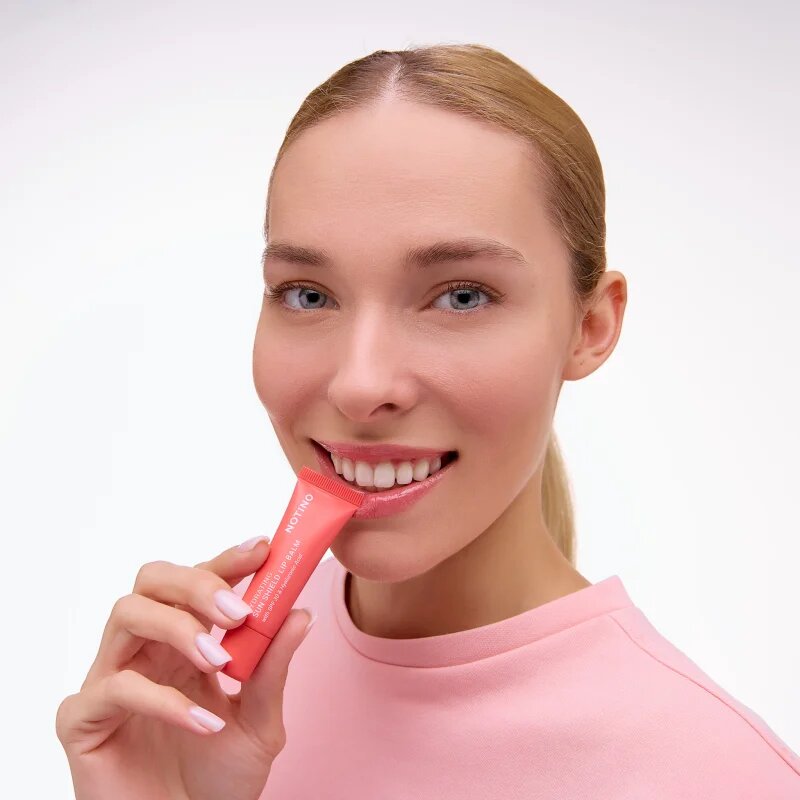 Notino Hydrating Sun Shield Lip Balm zaščitni balzam za ustnice z vlažilnim učinkom SPF 30 10 ml