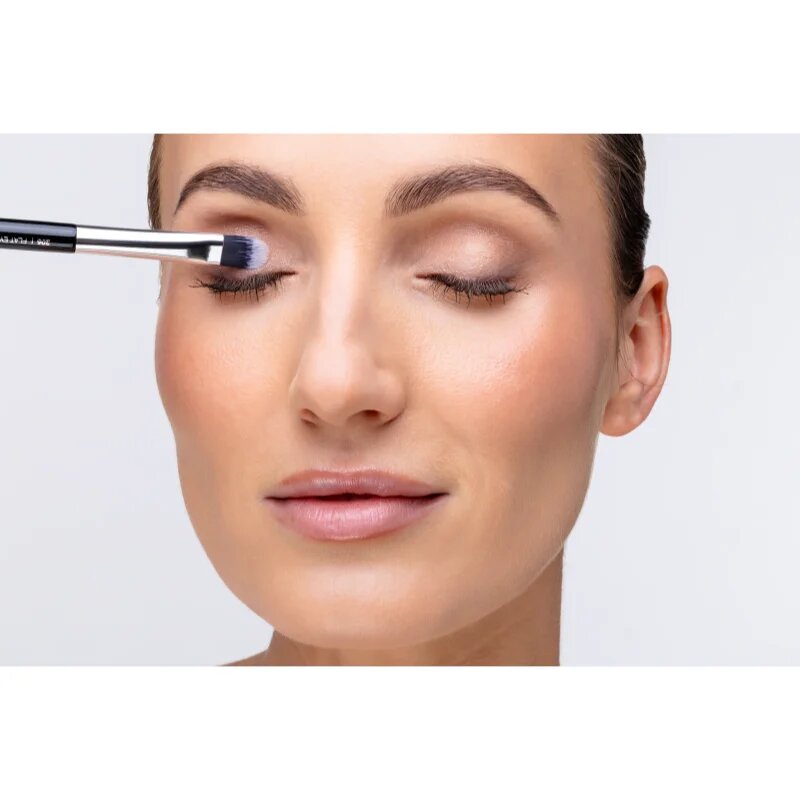 Notino Makeup Brushes Professional Flat Eyeshadow Shader Make-Up Brush 206 čopič za senčila za oči 1 kos