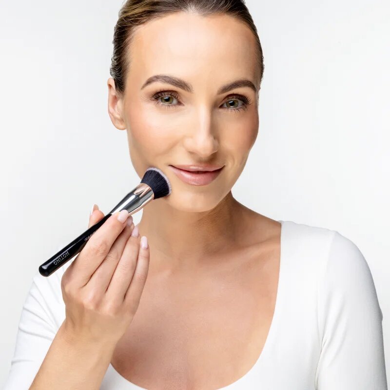 Notino Makeup Brushes Professional Foundation Buffer Make-Up Brush 124 čopič za make-up 1 kos