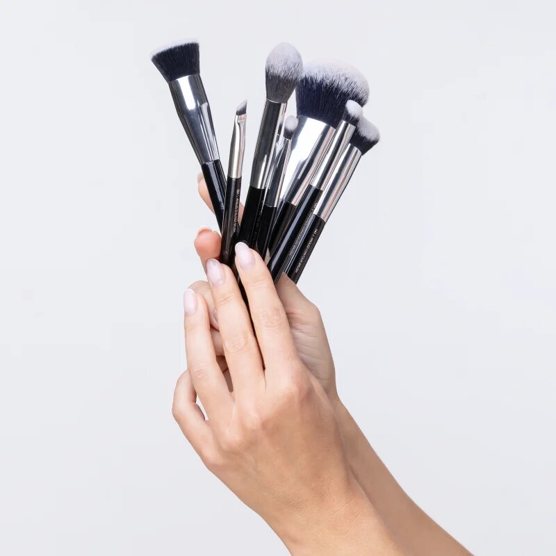 Notino Makeup Brushes Professional Foundation Buffer Make-Up Brush 124 čopič za make-up 1 kos