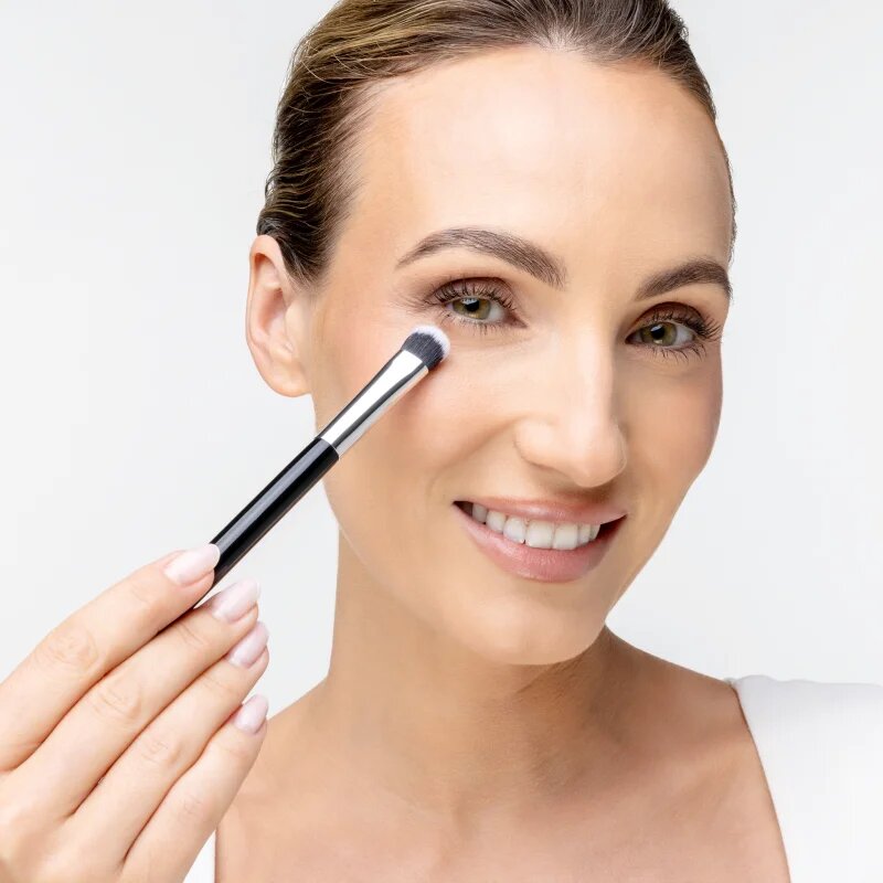 Notino Makeup Brushes Professional Tapered Concealer Make-Up Brush 181 čopič za korektor 1 kos