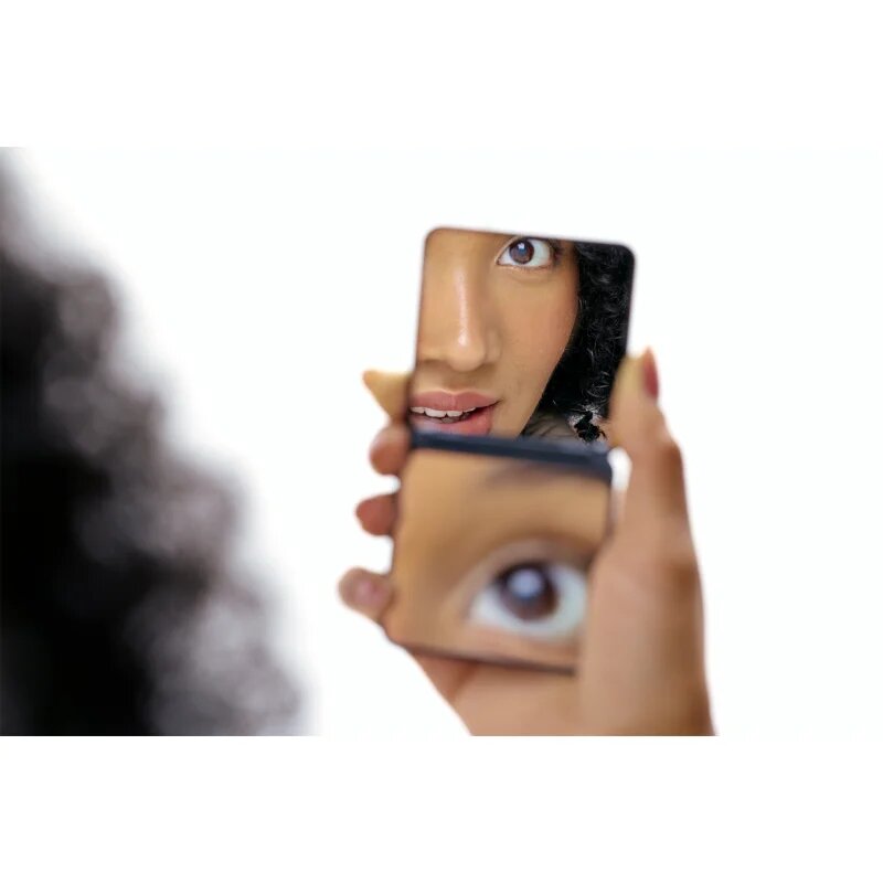 Notino Mirrors Magnifying Compact Mirror kozmetično ogledalce Black 1 kos