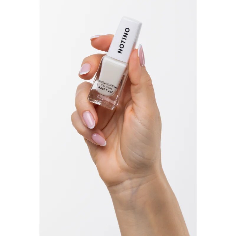 Notino Nail Care Strengthening Calcium Base Coat lak za krepitev nohtov 10 ml