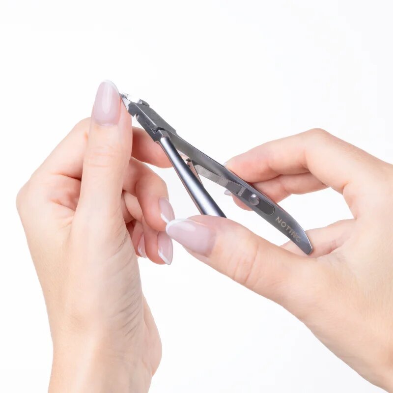 Notino Nail Tools Cuticle Nippers klešče za obnohtno kožico 1 kos