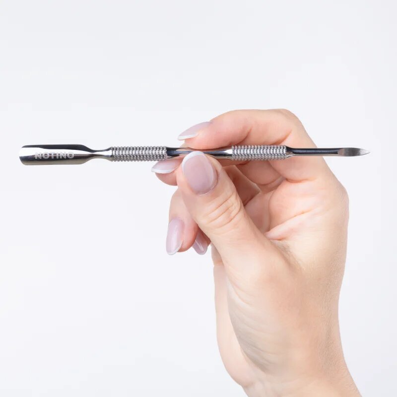Notino Nail Tools Cuticle Pusher večnamensko orodje za nego obnohtne kožice 1 kos