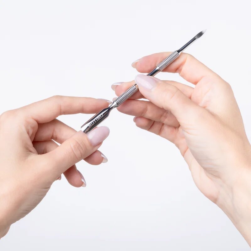 Notino Nail Tools Cuticle Pusher večnamensko orodje za nego obnohtne kožice 1 kos